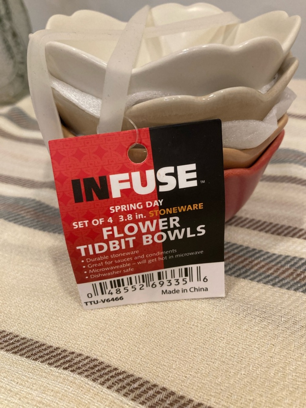IN FUSE Flower Tidbit Bowls - Red, Cream, White, Tan (Set of 4)